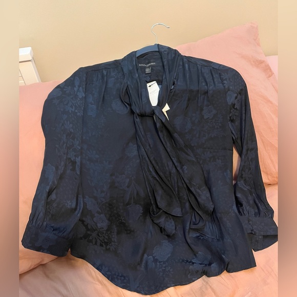 Banana Republic Textured Tie-neck blouse XXS Petite - Picture 6 of 6